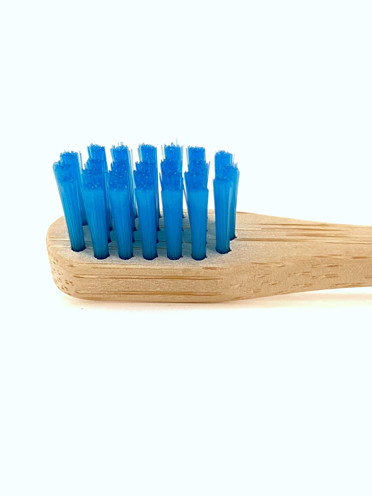 Cepillo de bambú para niños - cerdas fuertes